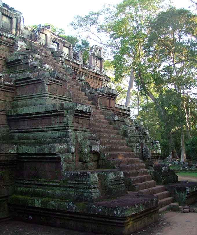 Phimeanakas Cmabodge temple d'Angkor - Phimeanakas