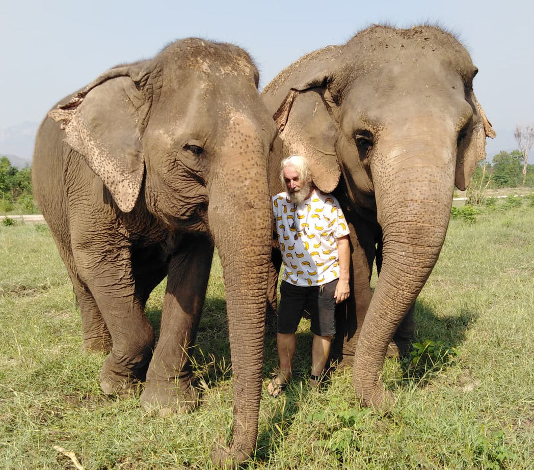 MA FAMILLE, MES ELEPHANTS ET MOI _ avec Yabi et Thongdeng